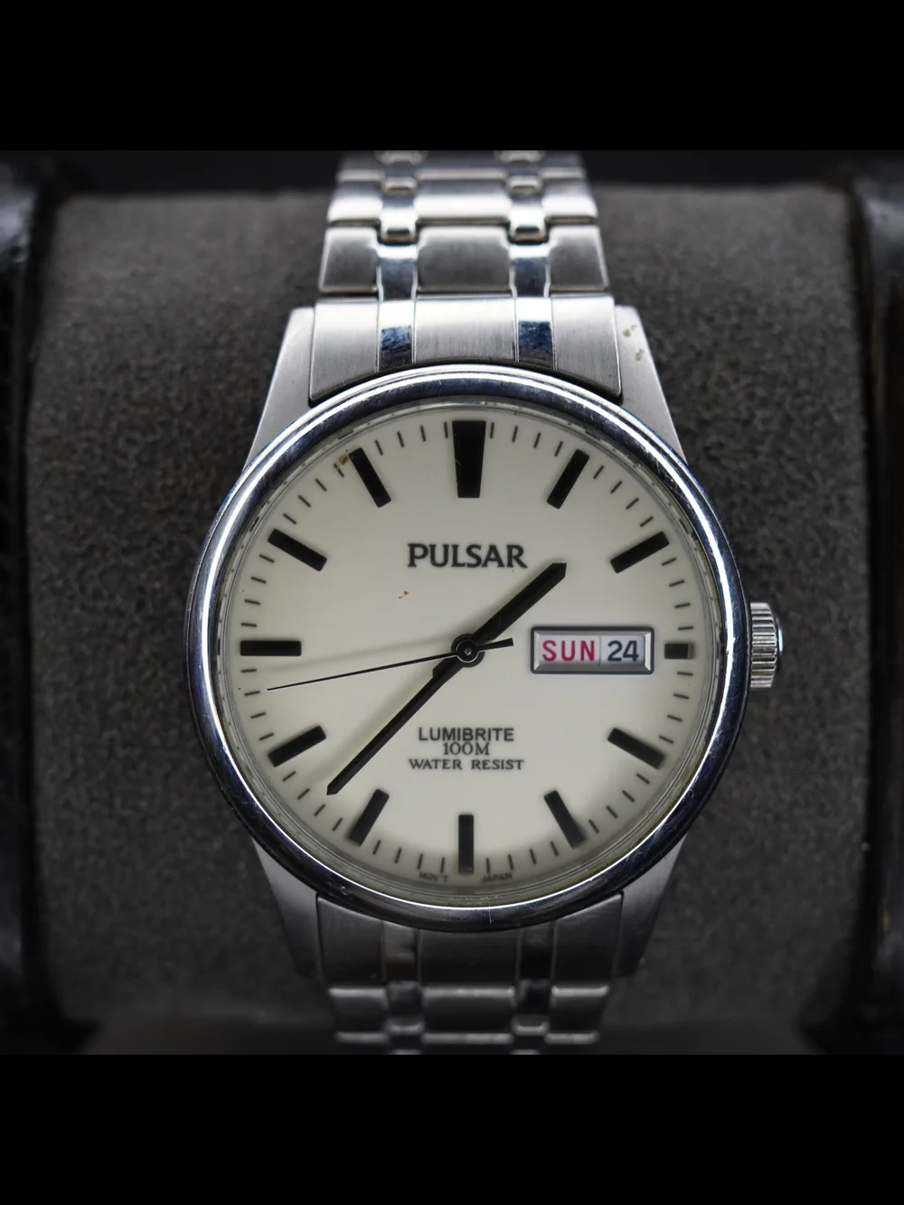 Pulsar VX43-X043 Lumibrite Quartz Day Date White Dial 100M Men's Watch
